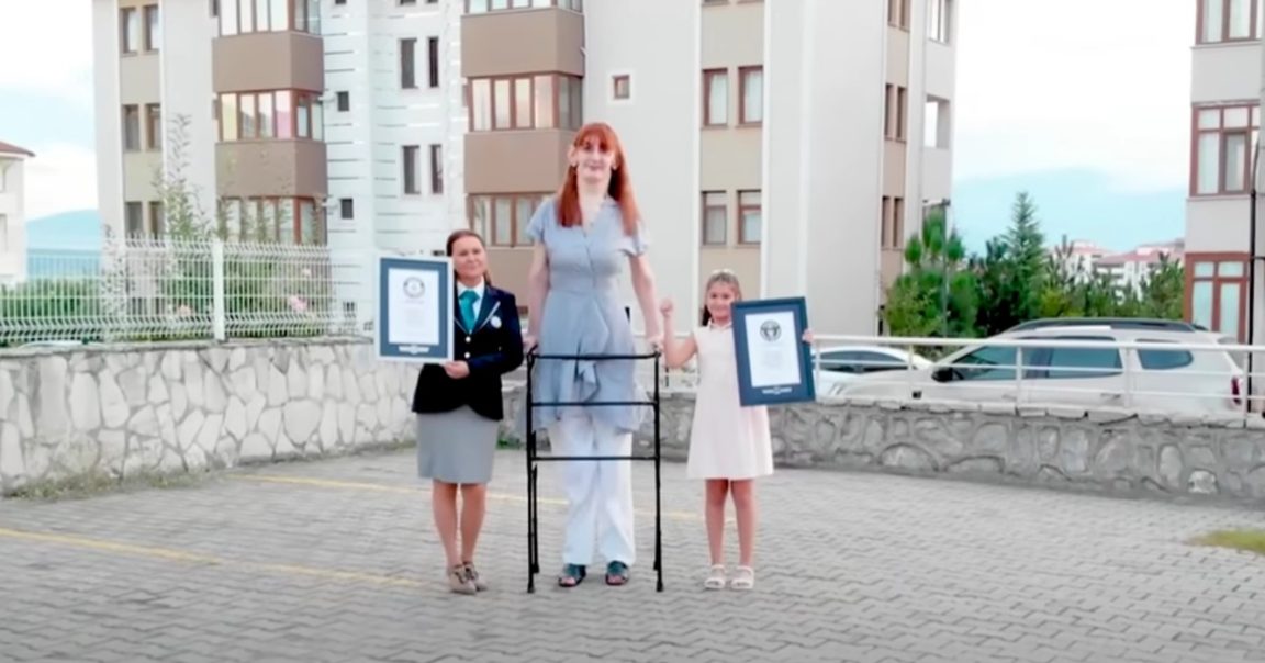 Langste vrouw ter wereld verbreekt nog drie records