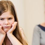 Moeder heeft een hekel aan eigen dochter: 'Ze is mooier en schattiger dan haar!'